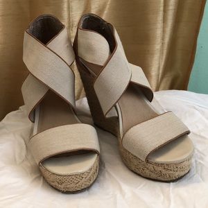 Tan wedges